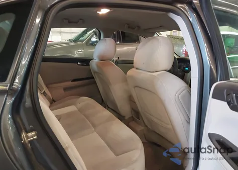 2011 Chevrolet Impala Ls z USA, uszkodzony, nr VIN 2G1WF5EK4B1266802